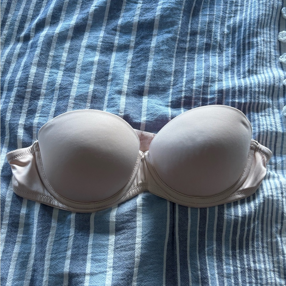 PINK Victoria Secret Wear Everywhere Push Up Bra - Strapless